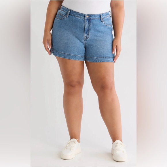 Joie Women’s Tatum Dolphin Denim Shorts - Picture 1 of 3